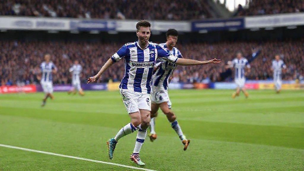 谢周三再遭重创：EFL追加6分处罚 泰国老板被禁三年